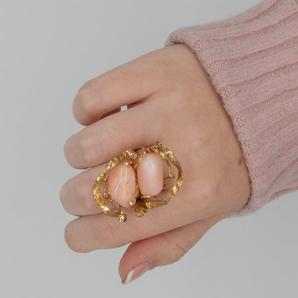 Confuorto - Anello in argento dorato e corallo rosa