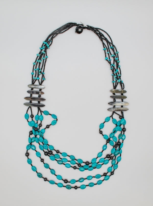 Confuorto - Collana in magnesite con cristalli Swarovski